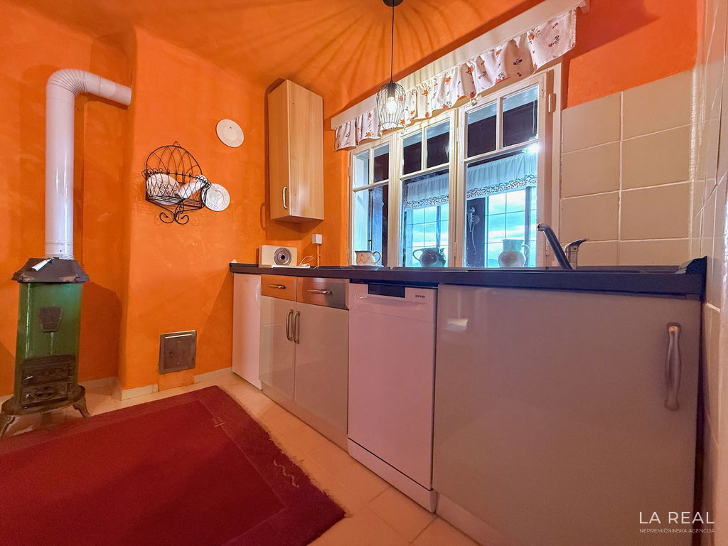 00smolnik-15uylzf8ab-1600x1200__68f73b1883091