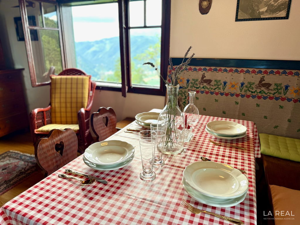 00smolnik-5fh3qdpl0-1600x1200__68f73b145ddda