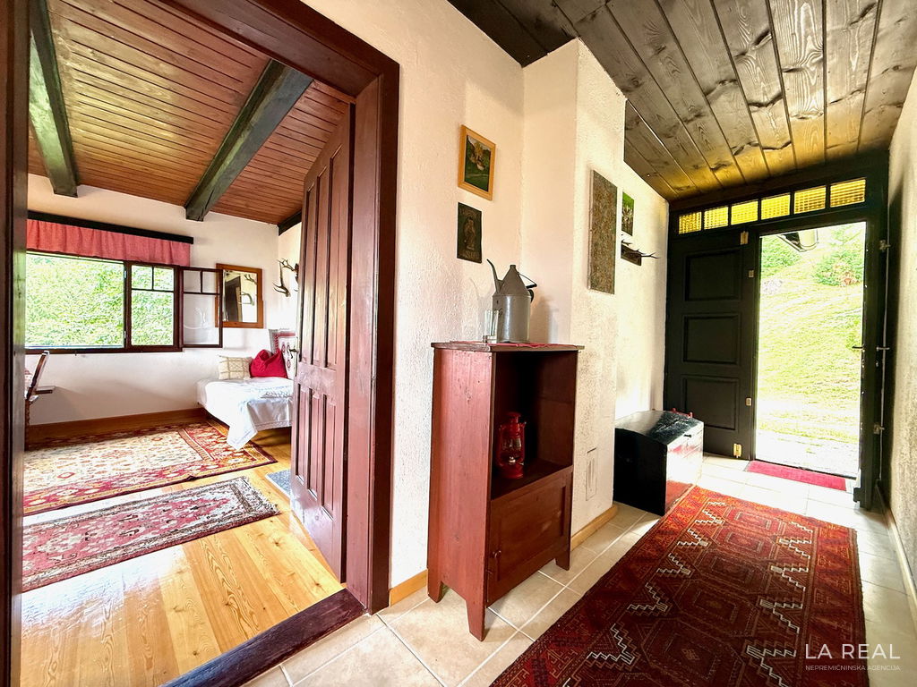 00smolnik-80npa0mji-1600x1200__68f73b15347e7