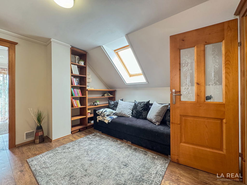 10xly8ujvh-4032x302468ba986d6015d68f1e8887ad58690b0ca04a328698074d2a7fda__699f0dba5960c