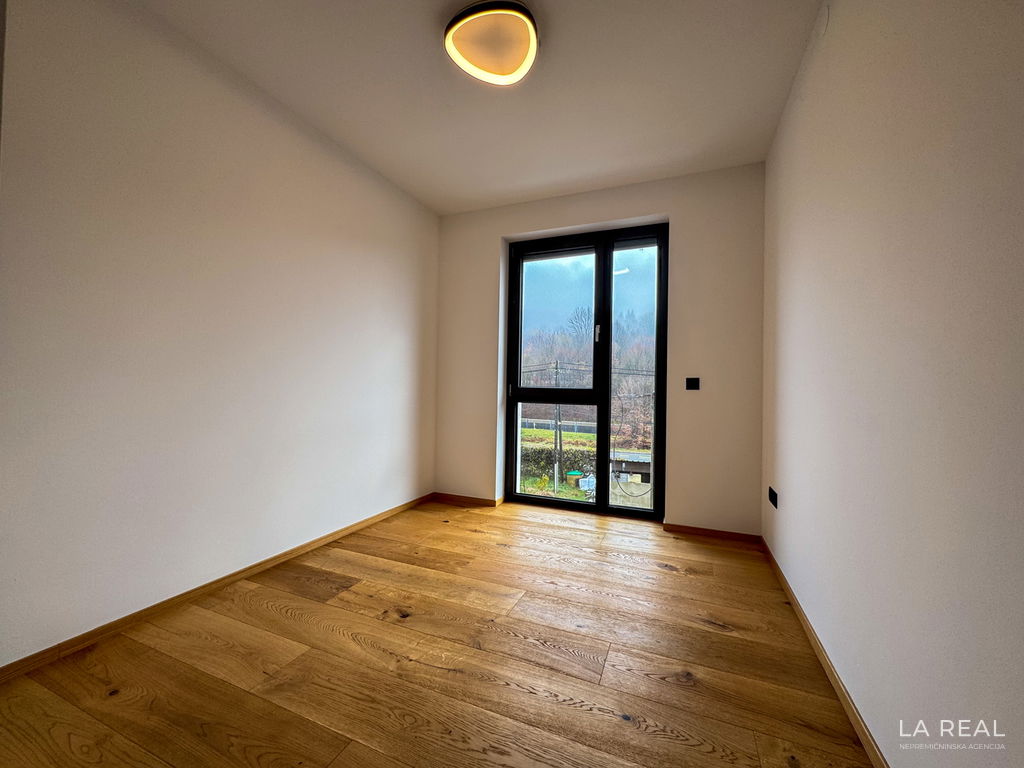 11mcufp3hb-4032x3024__6992cdf6bcb18