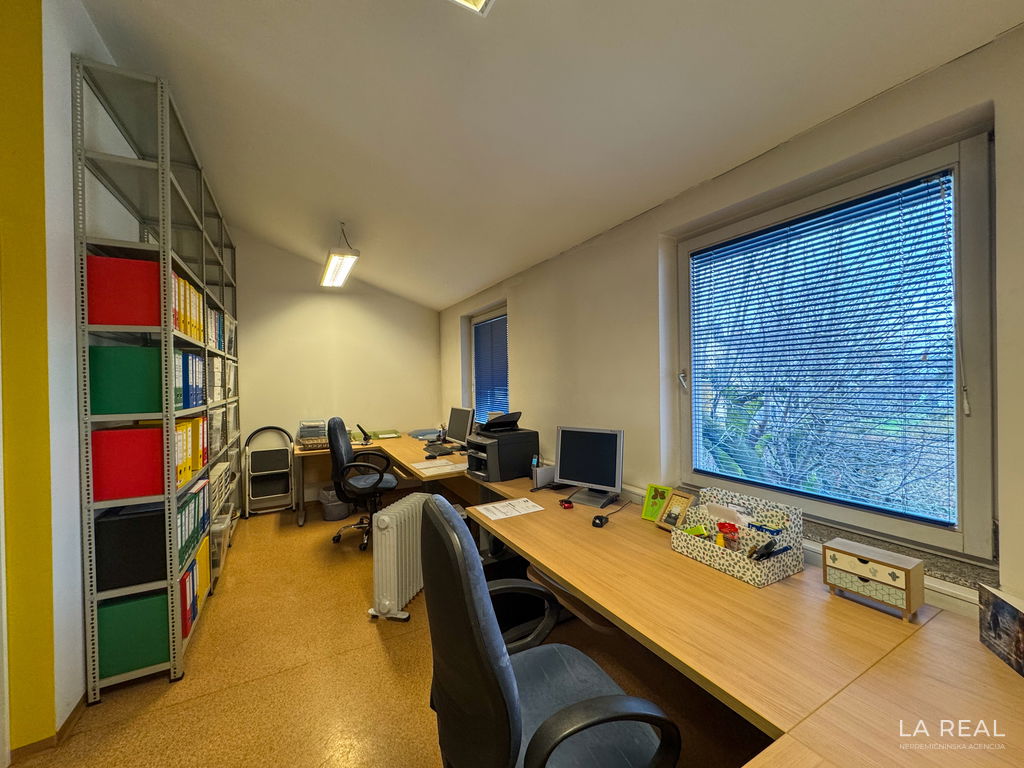 12__cXotX2a4-4032x3024