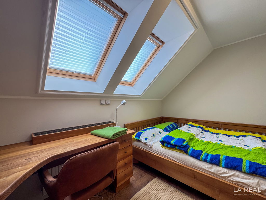 12linz5tbm-4032x302468ba986f0cc4568f1e889ef43f690b0ca226182698074d47b597__699f0dbb8b2f8