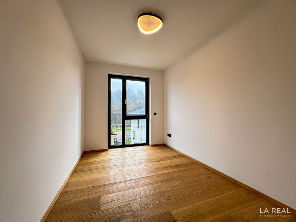 14vmekchwo-4032x3024__6992cdf9a4ef1