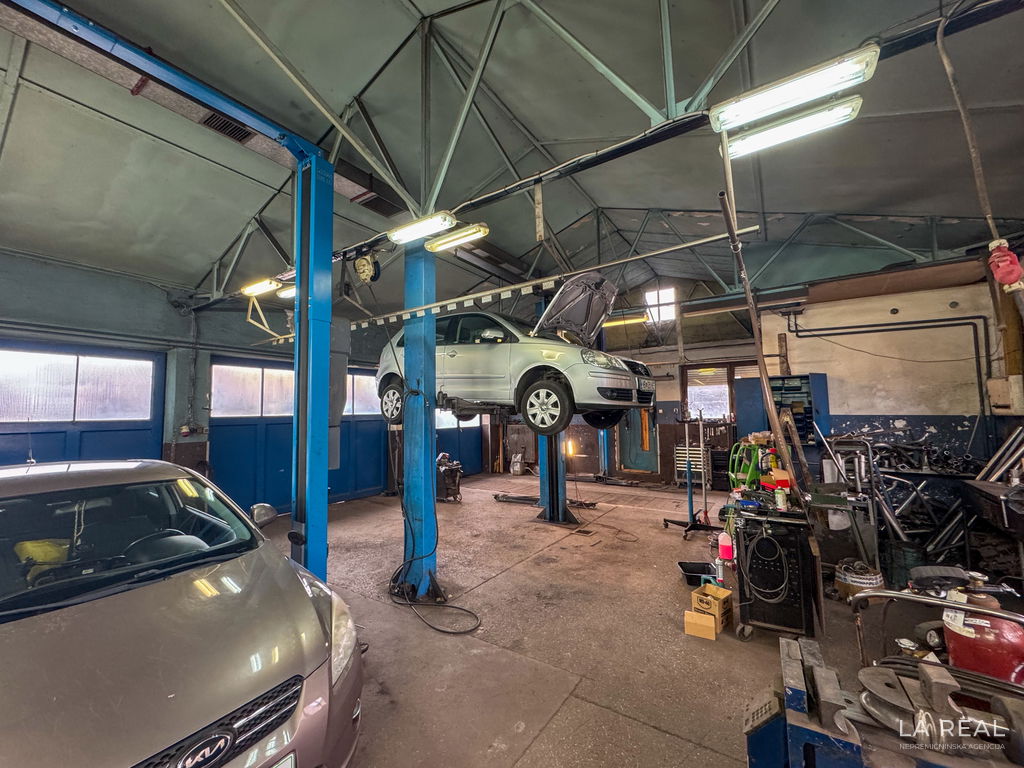 19__0ED9oixd-4032x3024