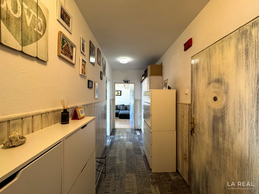 19__7CEQR7dC-4032x3024