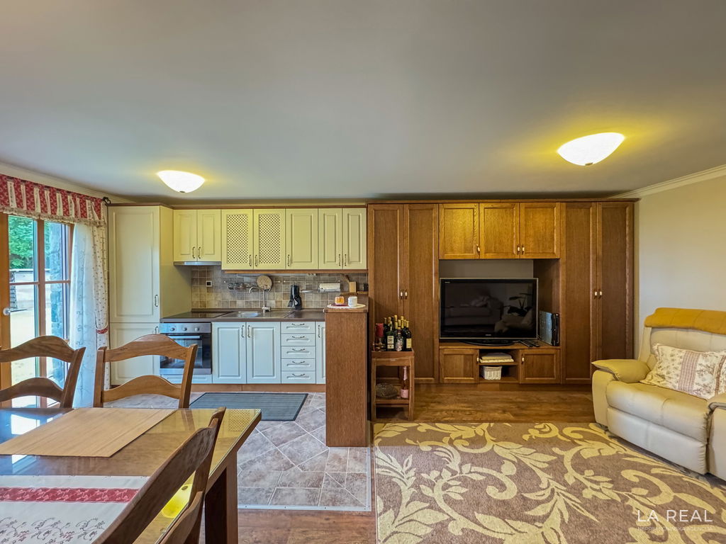 19qshunflv-4032x302468ba98754639768f1e88f78558690b0ca841214698074da25ed3__699f0dc0b908e