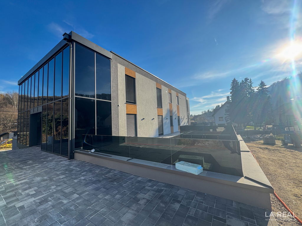 23pnz3mkio-4032x3024__6992ce02da84b