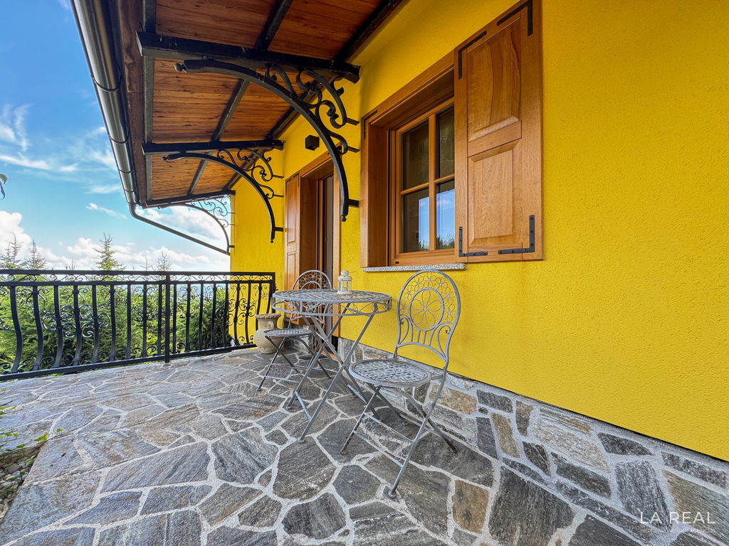 23ylarn9aq-4032x302468ba98792e03e68f1e8923ca72690b0cab3feec698074dd40228__699f0dc3179f9