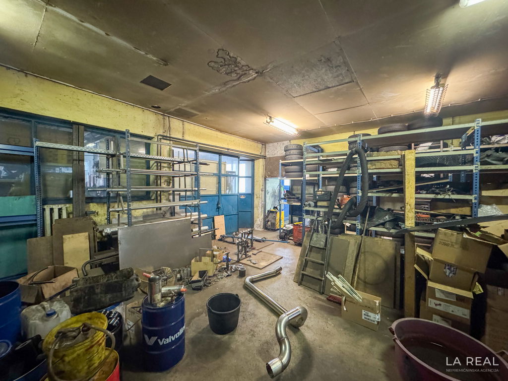 24__dEvtX7dg-4032x3024