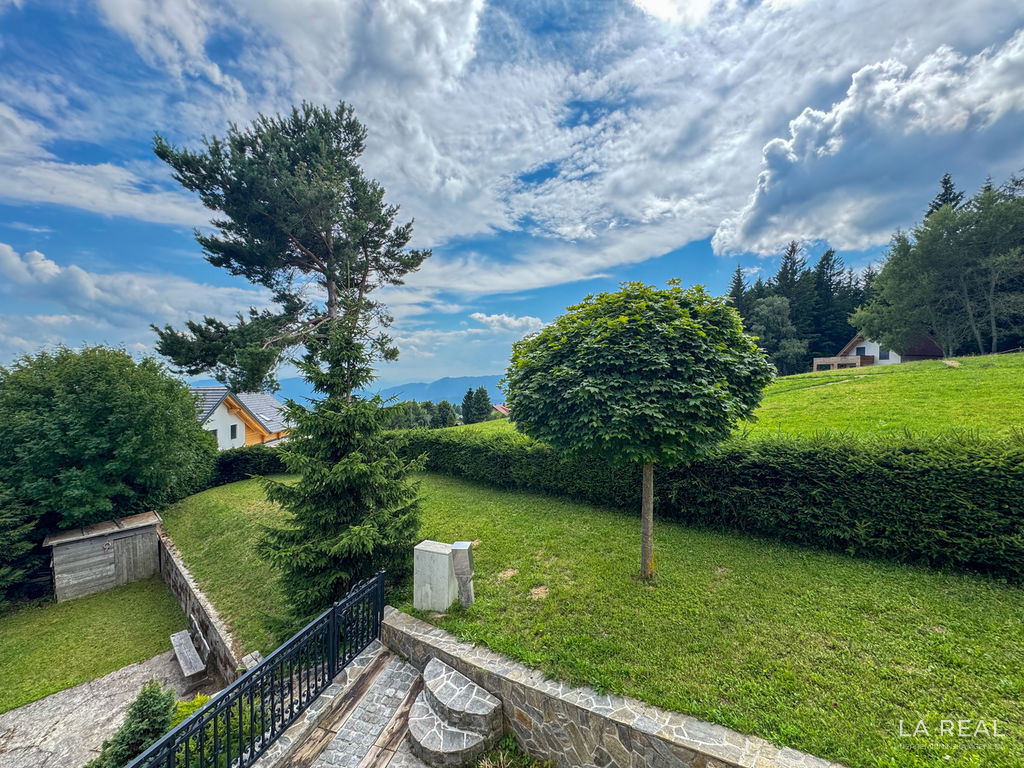 27pvxetf46-4032x302468ba987d4a65668f1e895518cc690b0caeab46c698074e83d635__699f0dd1e1fc5