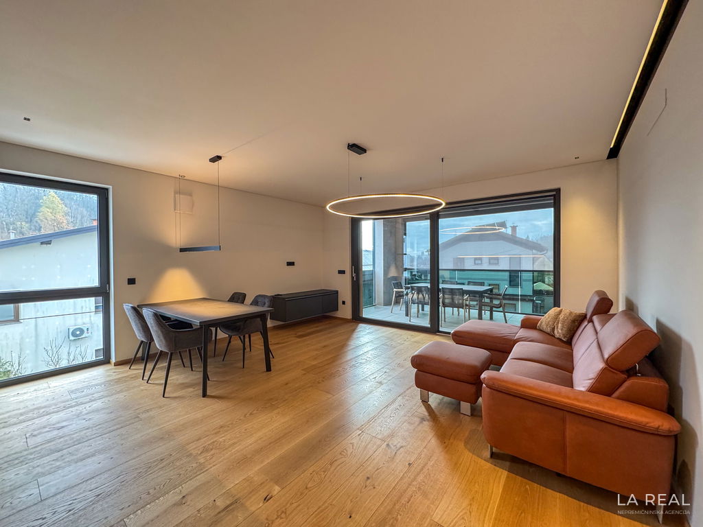 27rccxbfo-4032x3024__6992cded8be50