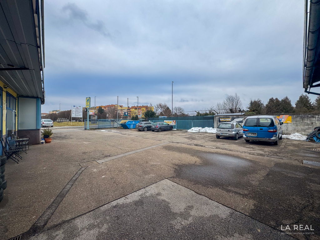 4__ou3f2e8c-4032x3024