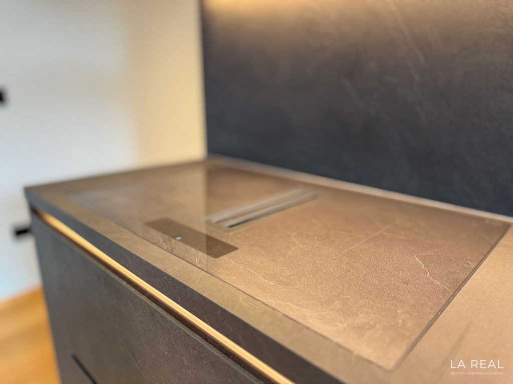 5vsjeondc-4032x3024__6992cdf035312