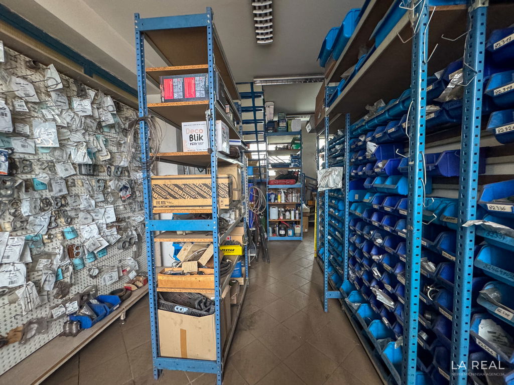 9__aYmg3pCy-4032x3024