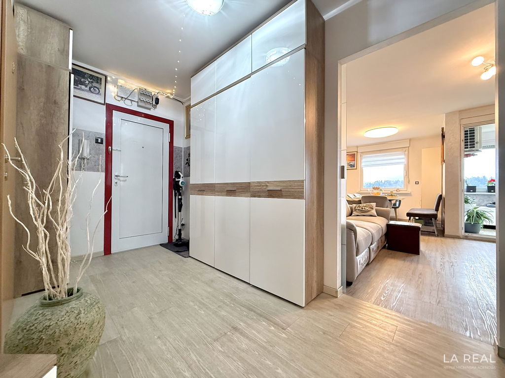 e1-11__4Rkjfumw-1900x1425