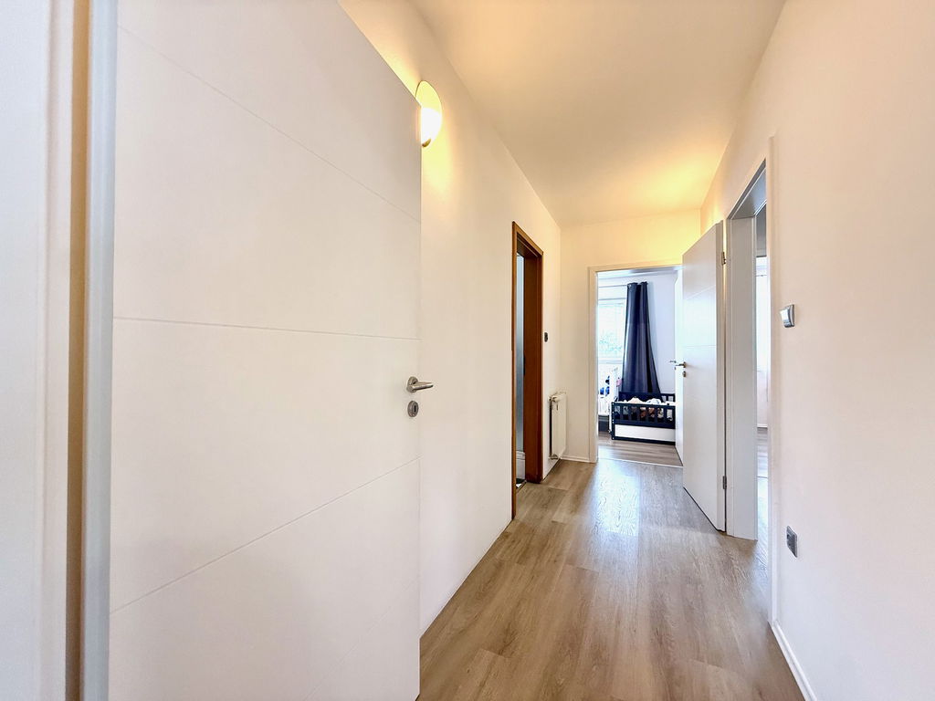 e1-11__JUUQLzLz-1900x1425