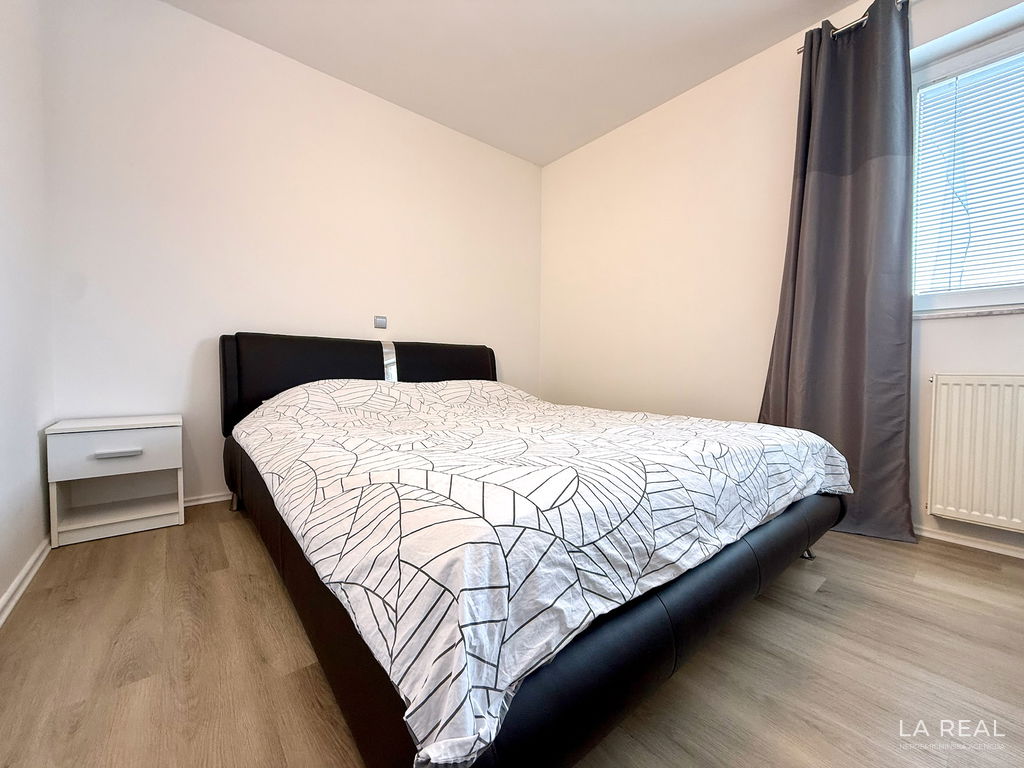 e1-12__0uHlc7ye-1900x1425