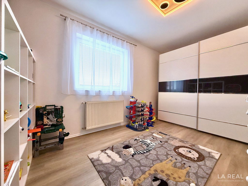 e1-13__OBkxa1sv-1900x1425