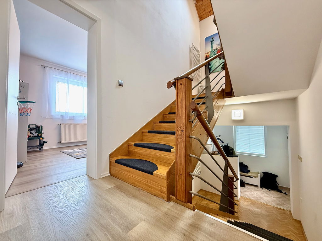 e1-15__ed86kNL5-1900x1425