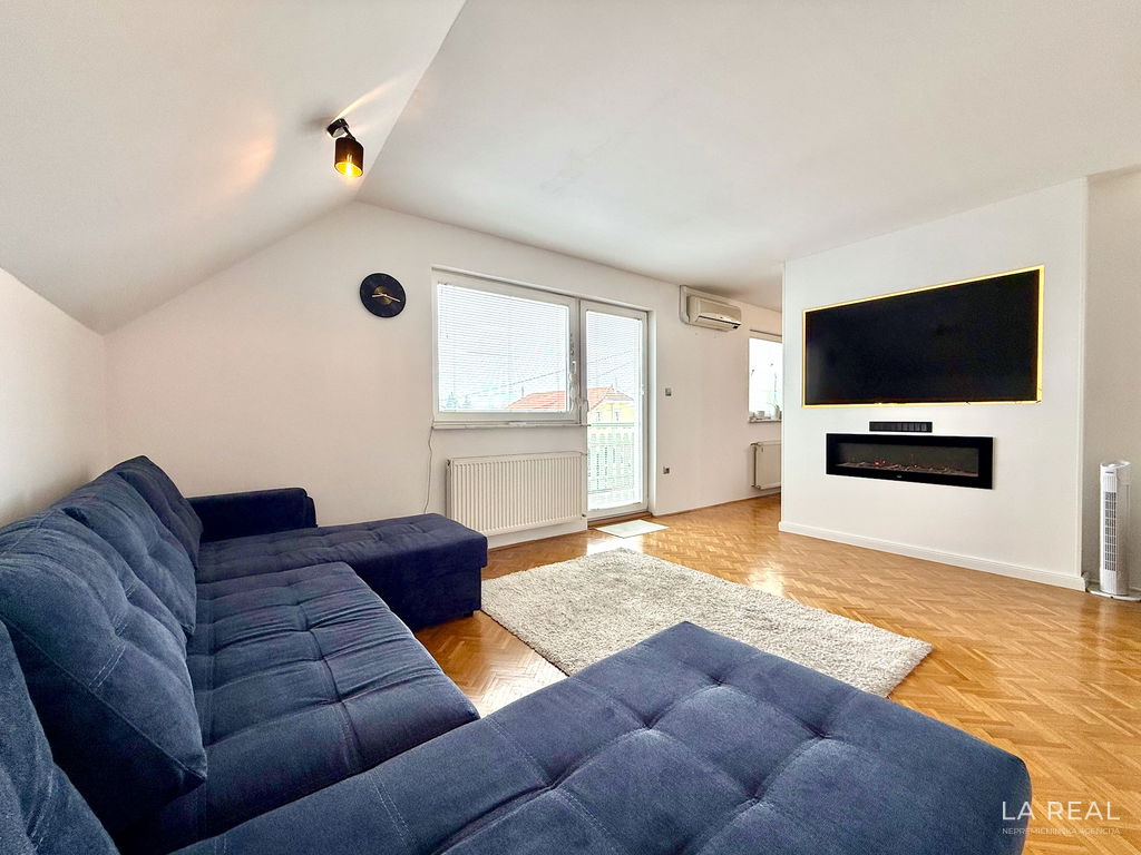 e1-18__8Ve16VhB-1900x1425