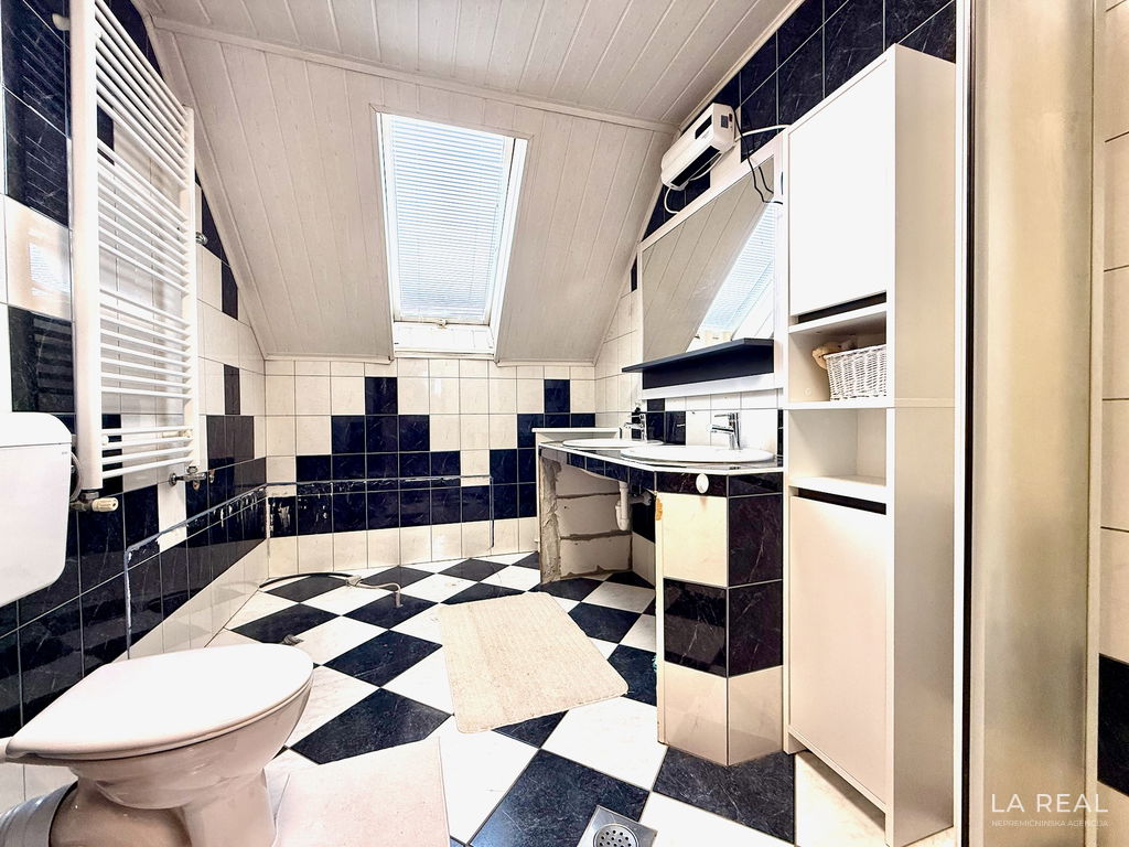 e1-19__awSvW9fD-1900x1425