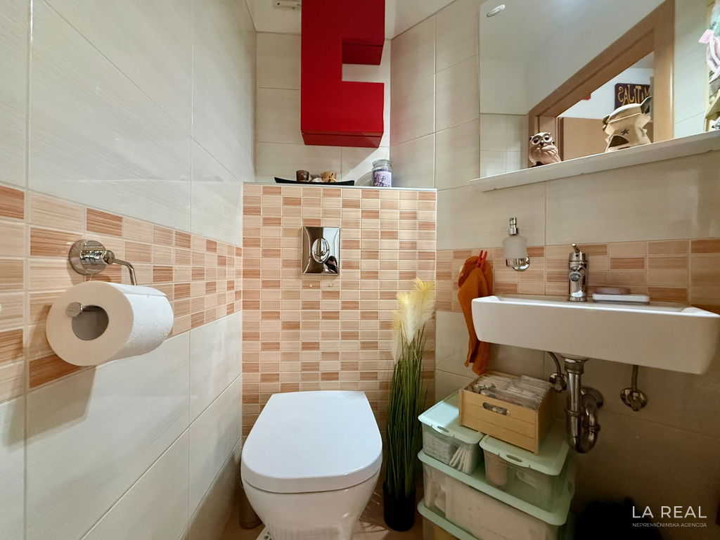 e1-20__X9GfWGc4-1900x1425