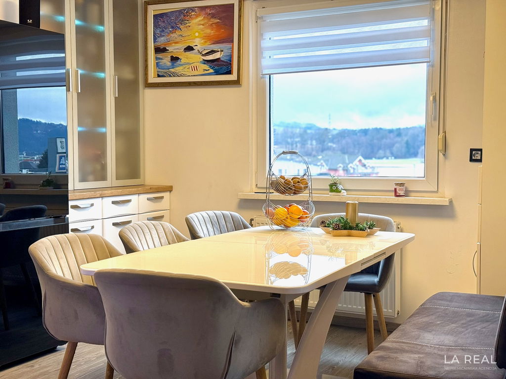 e1-25__iBTM9CVM-1900x1425