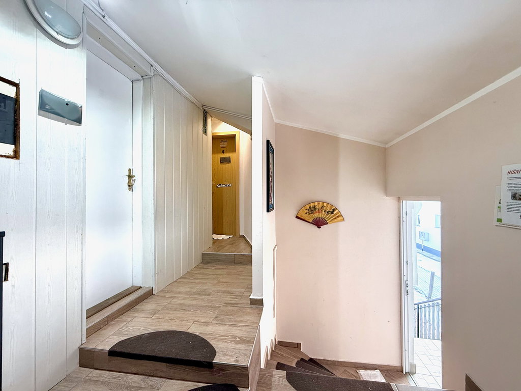 e1-29__okouUvtJ-1900x1425