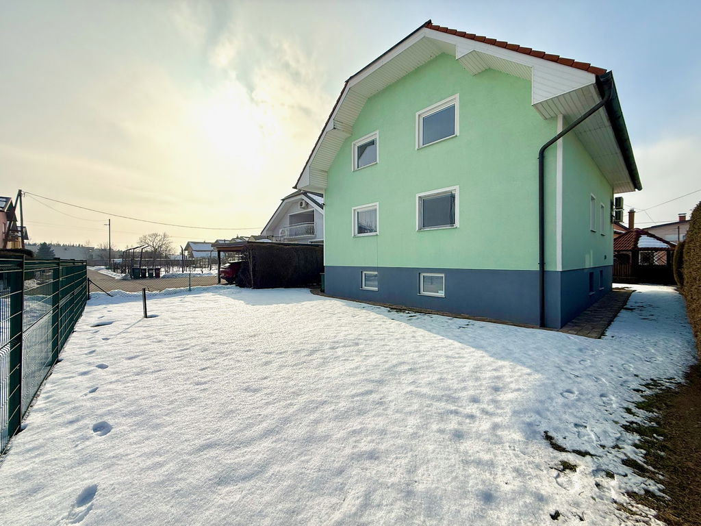 e1-30__eVqGk96r-1900x1425