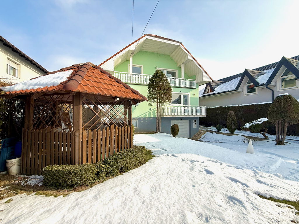 e1-3__1QOg8ArY-1900x1425