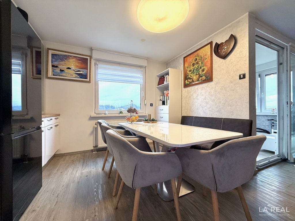 e1-6__YYTCfwsa-1900x1425