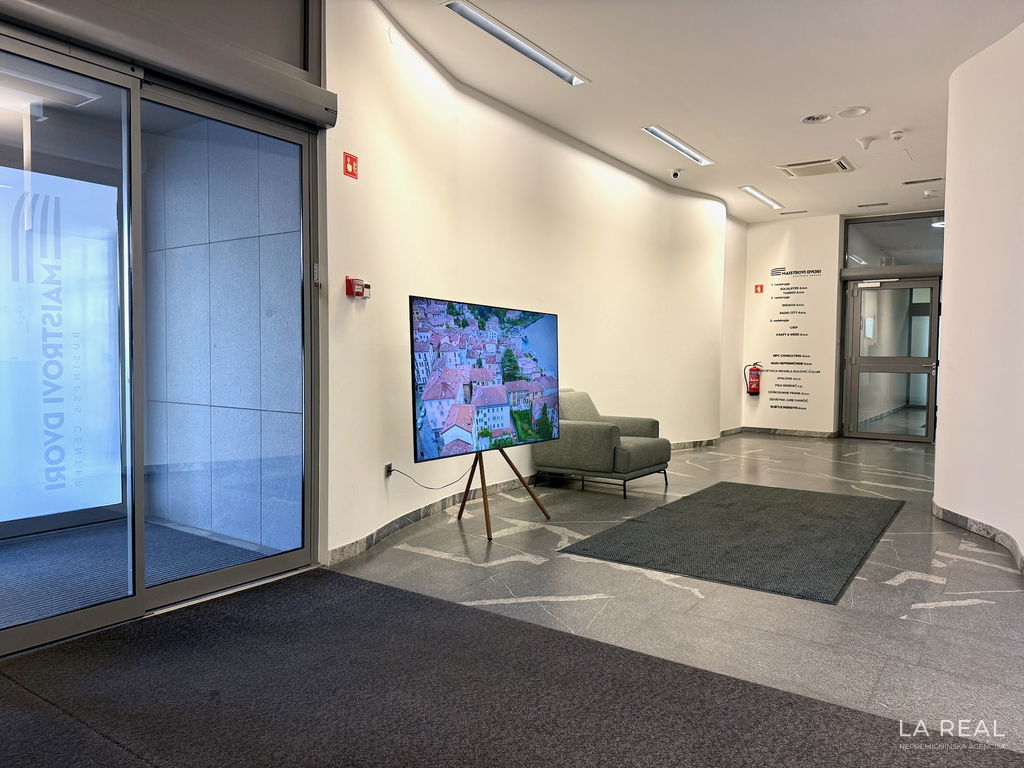 e1-8__RZlOAst1-1900x1425