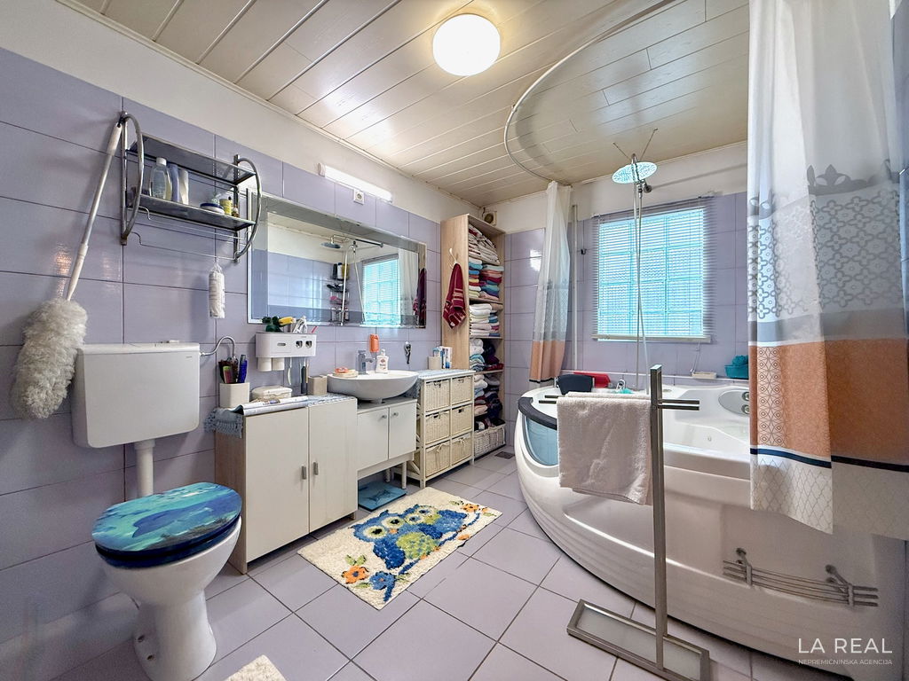 e1-9__du2hOp0a-1900x1425