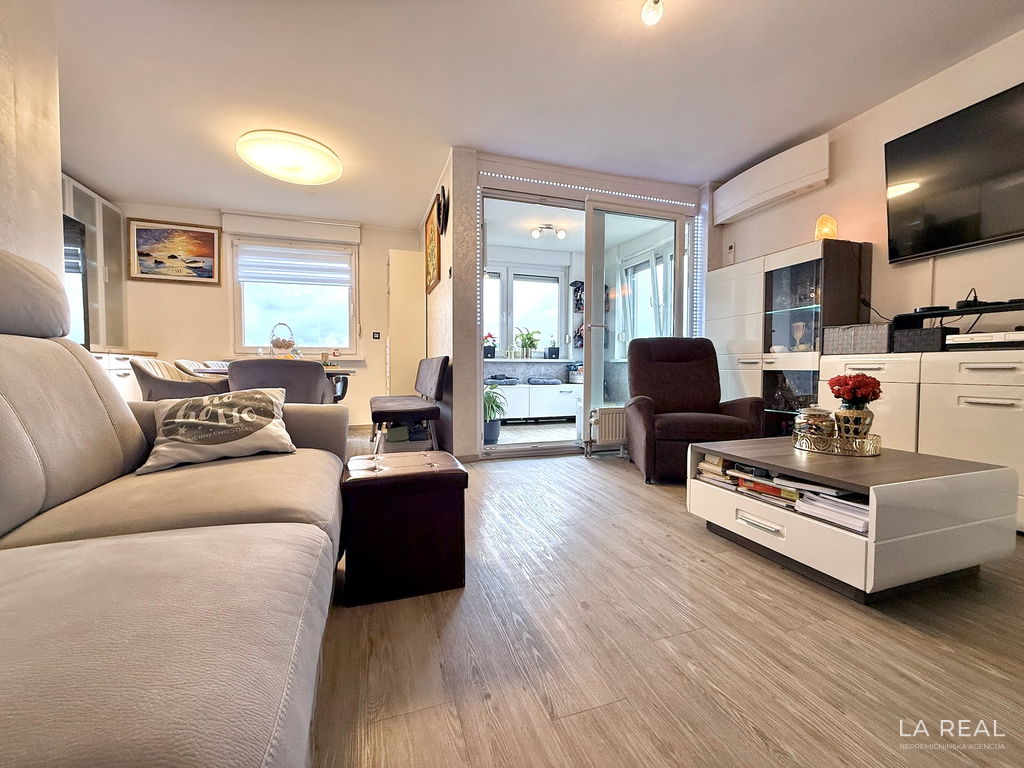 e1-9__sEVpc6PF-1900x1425