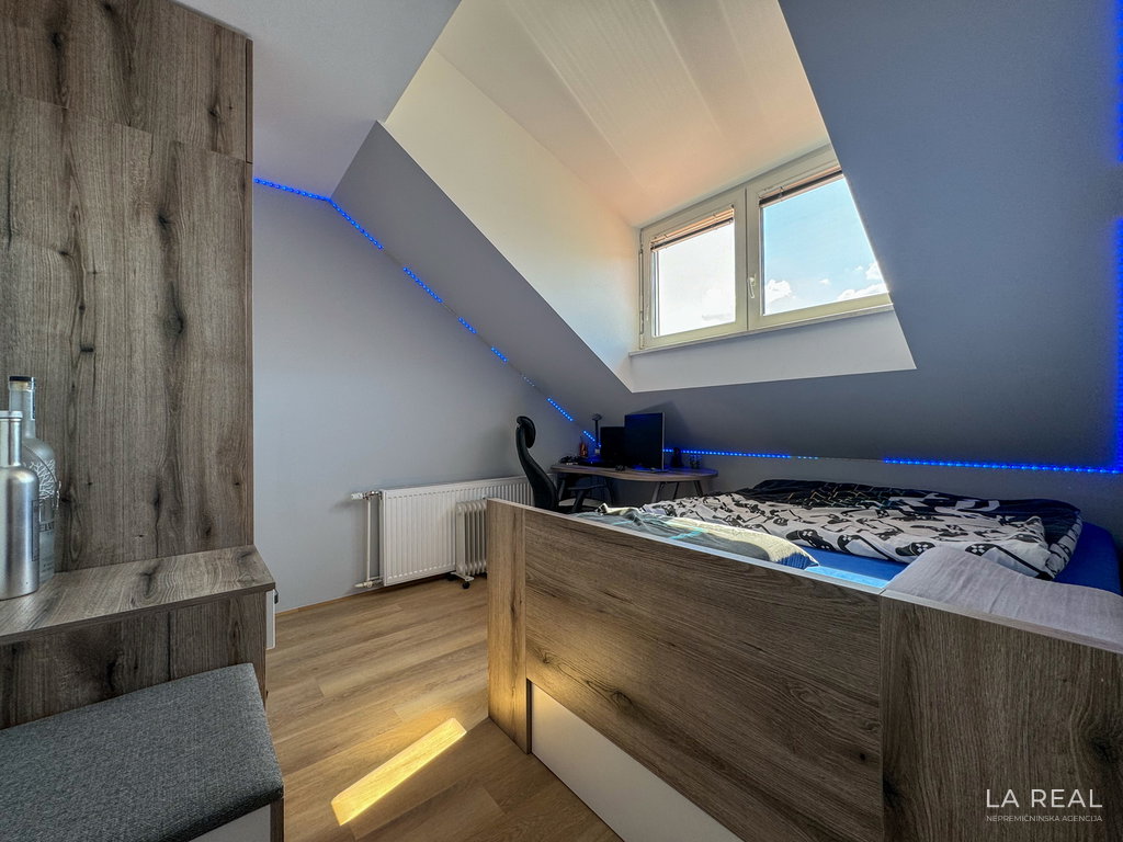 image00005663c73e19ef95__6721fa36a200f