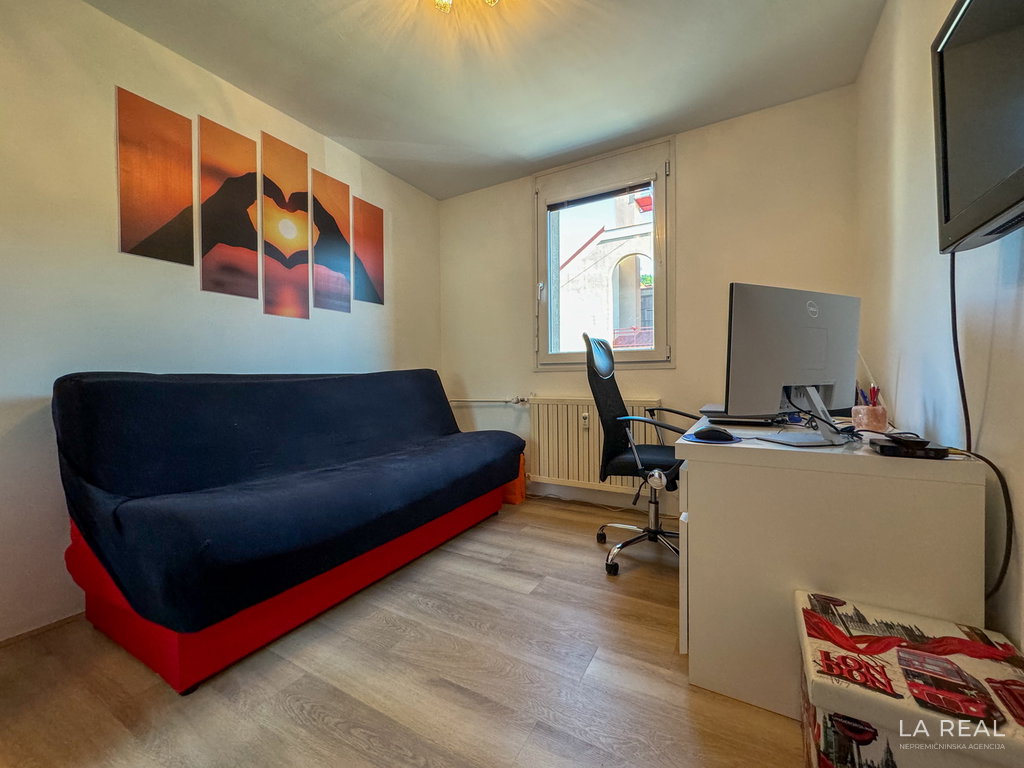 image00012663c73fd1043e__6721fa3acdd00