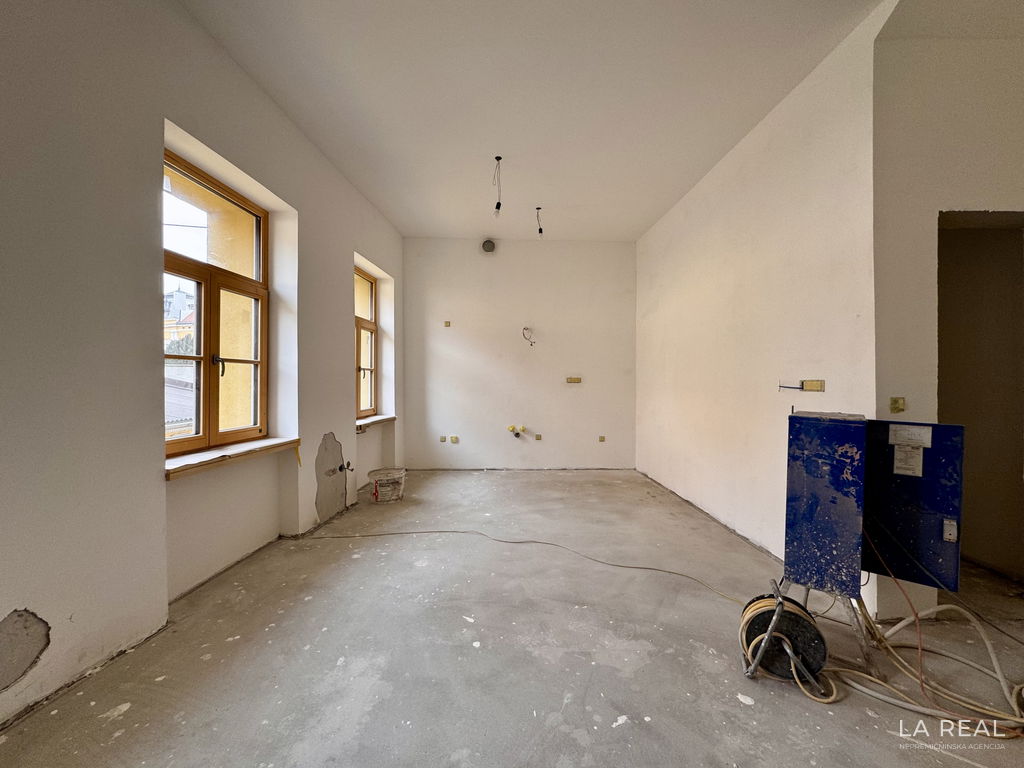 img-8338__Cuv12ZLT-4032x3024