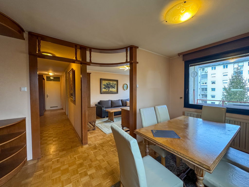 img-9781__nFU6bOzN-4032x3024