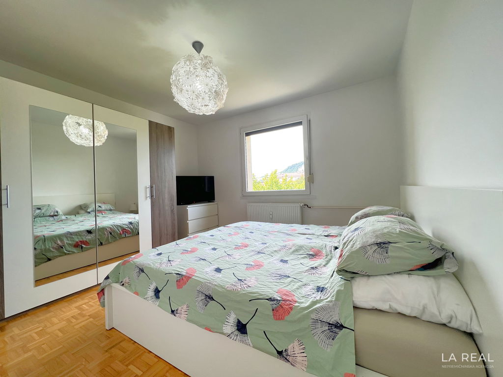 img3295__6687d4e1630e4