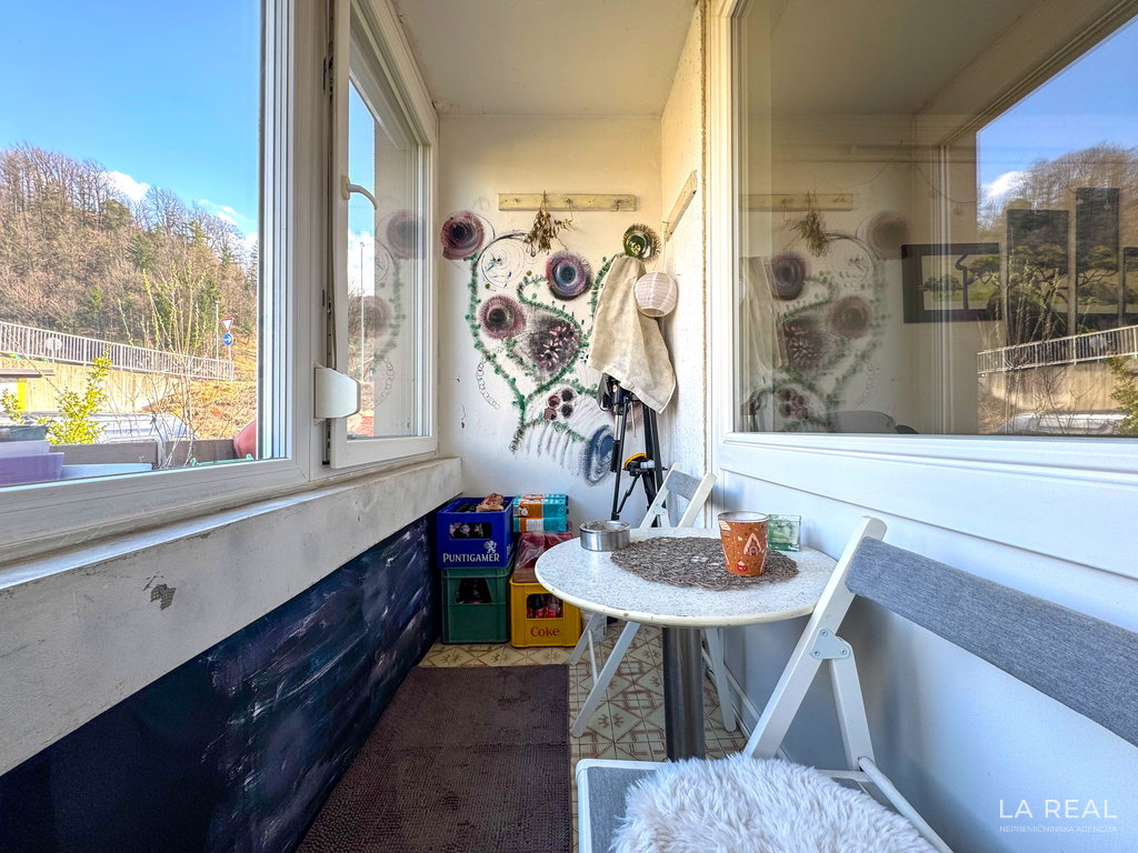 11__6ApH1Br6-4032x3024