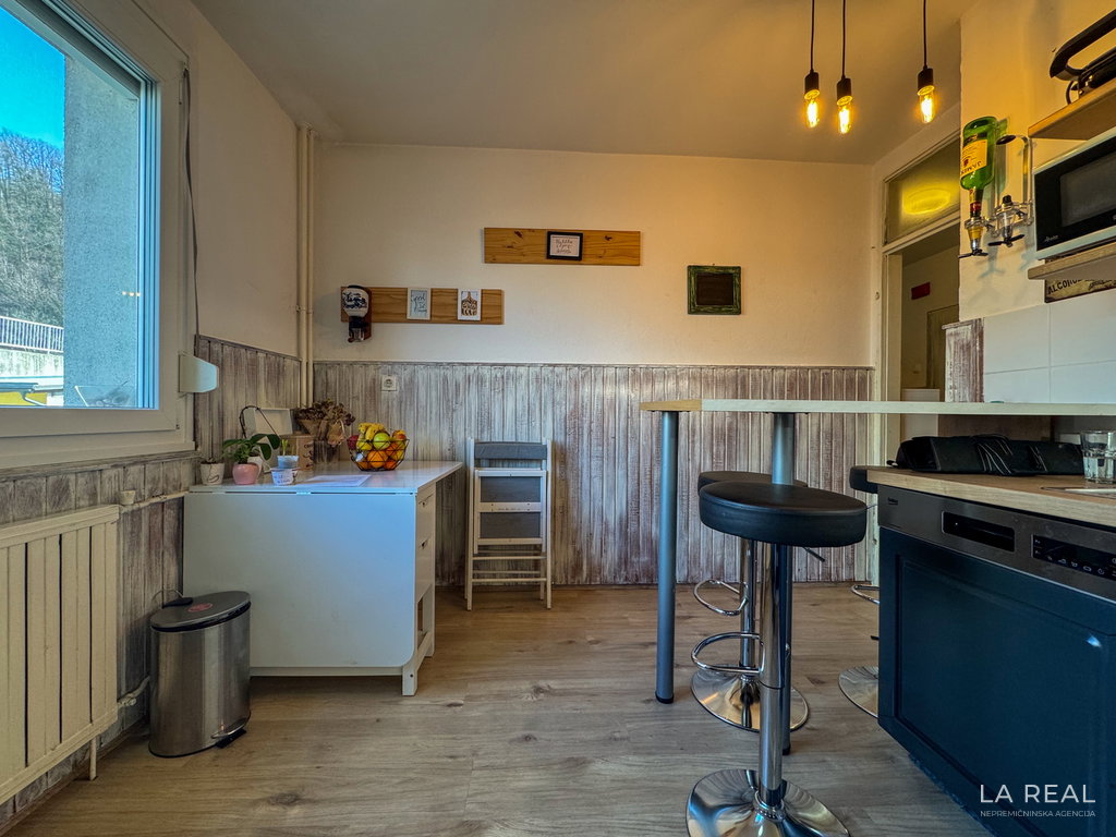 4eofqg8kw-4032x3024__69d68dfba237a