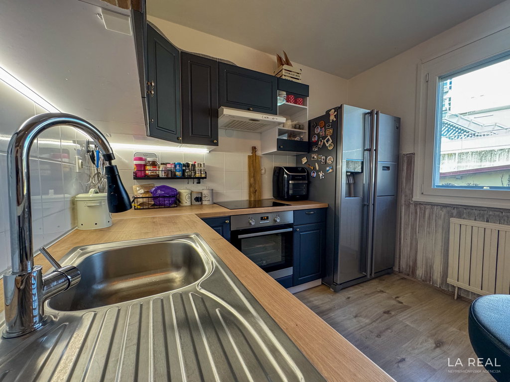 5mqoaybr8-4032x3024__69d68dfc333f0