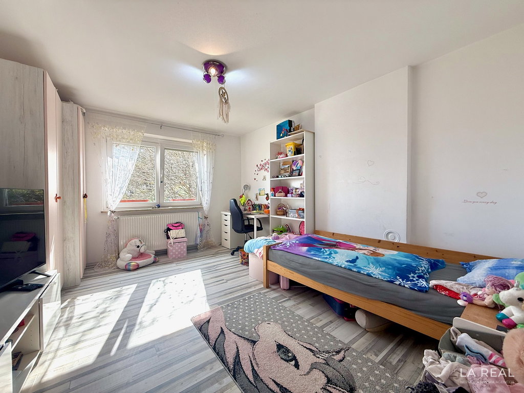 e1-15__i9fRtHnc-1900x1425