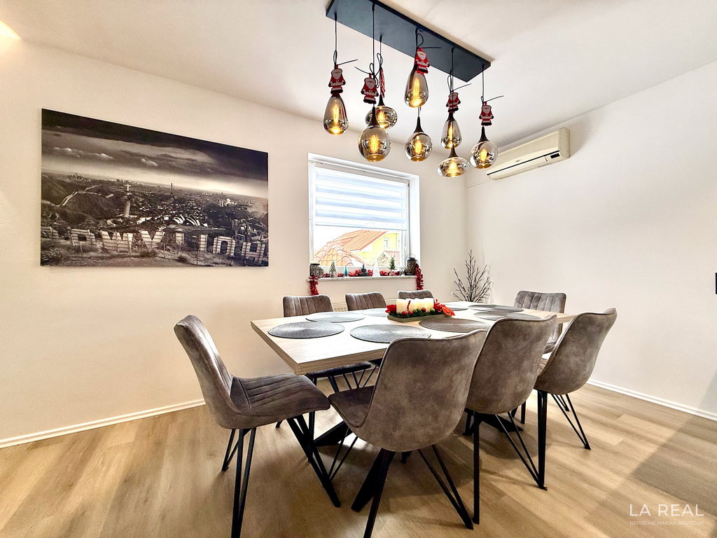 e1-1__Ek7roCjM-1900x1425