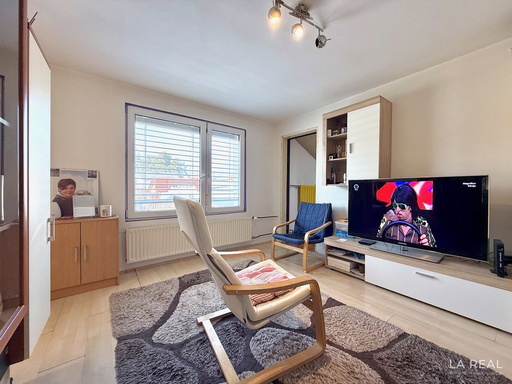 e1-21__mmvZ1iZ1-1900x1425