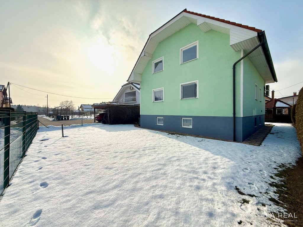 e1-30__eVqGk96r-1900x1425