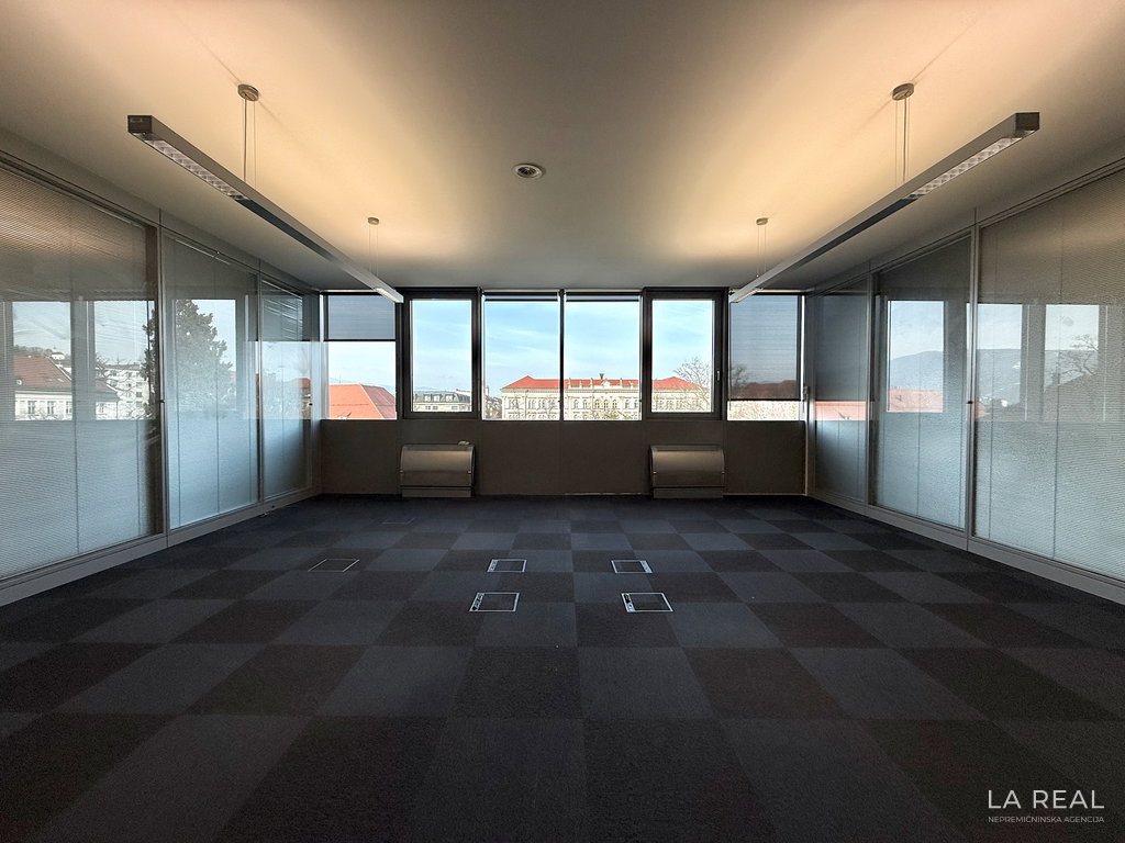 e1-3__tjJEdTgK-1900x1425