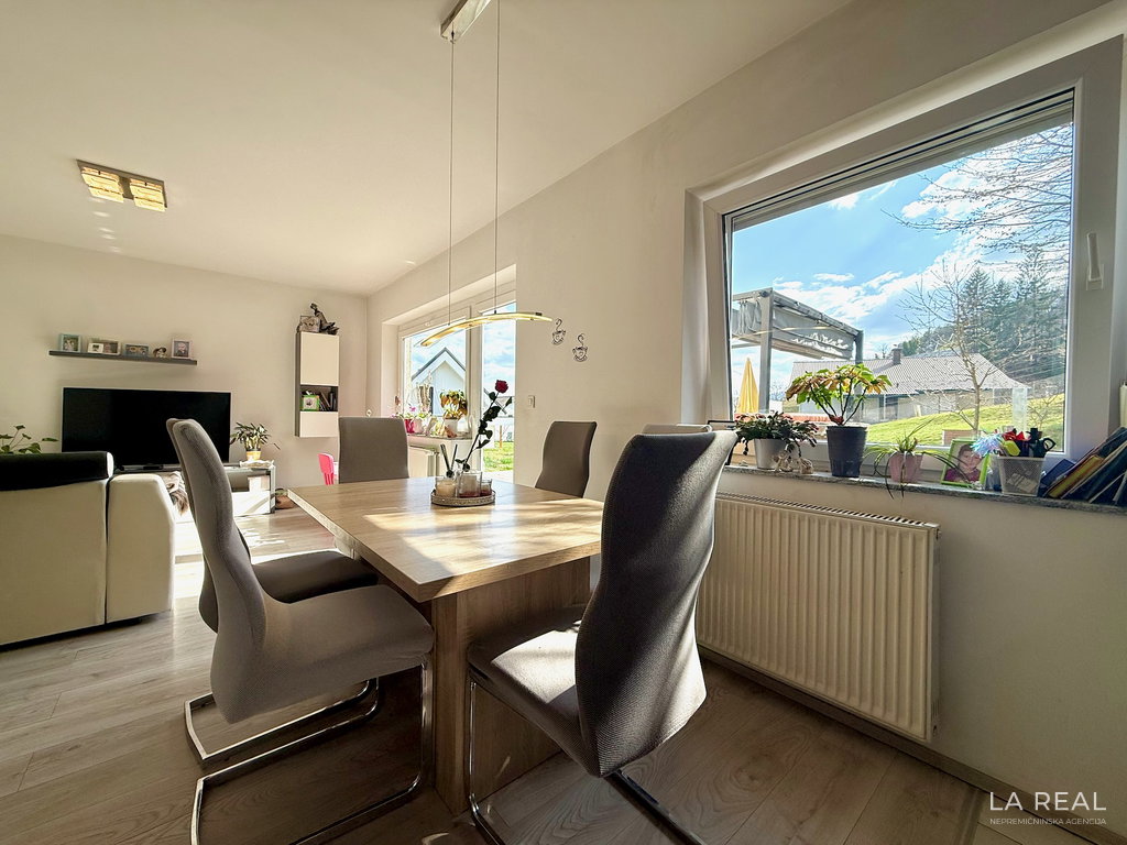 e1-3__v3zn2QEk-1900x1425