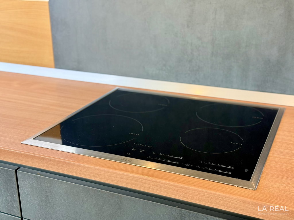 e1-5__nWCl2XV6-1900x1425